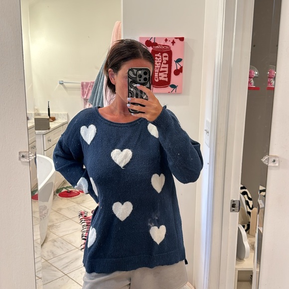 Heart sweater - Picture 3 of 4